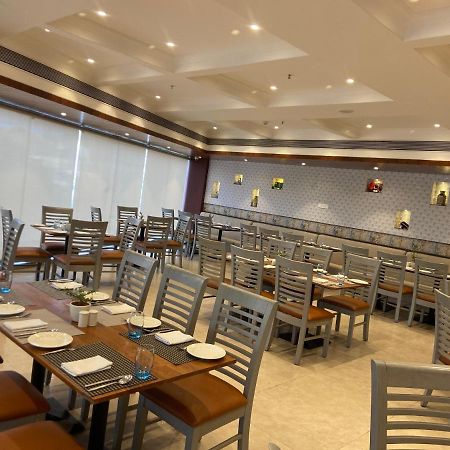 The Fern Residency Turbhe Otel Navi Mumbai Dış mekan fotoğraf