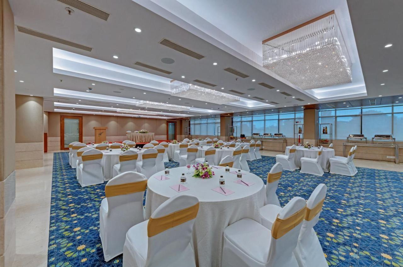 The Fern Residency Turbhe Otel Navi Mumbai Dış mekan fotoğraf